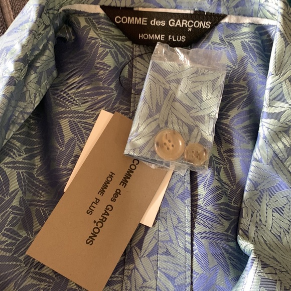 NWT homme plus cut & slash front with straps feather print jacket - Picture 11 of 13